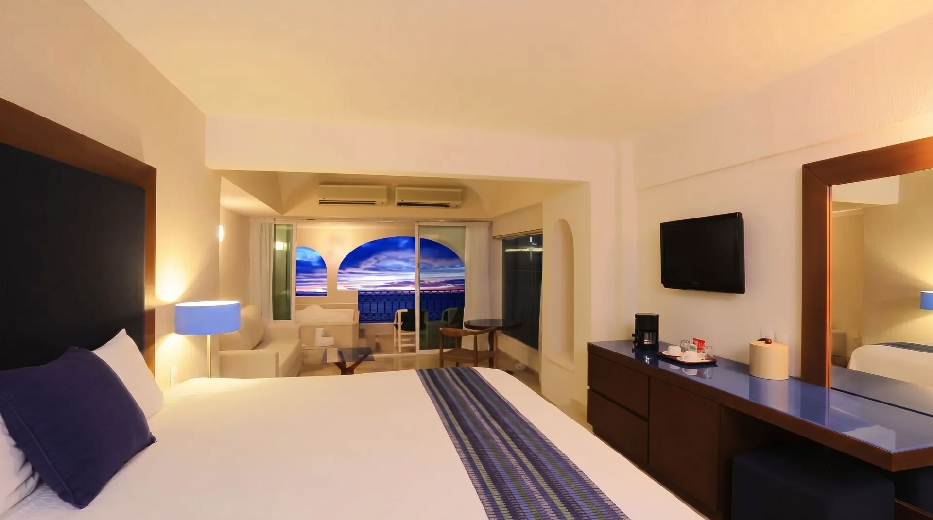 Jr. Suite 2